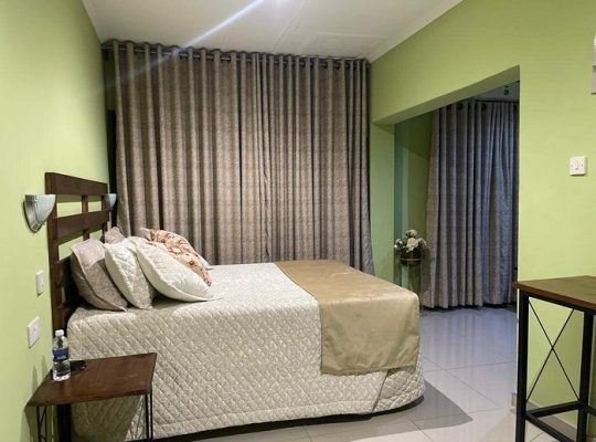 deluxe-bedroom